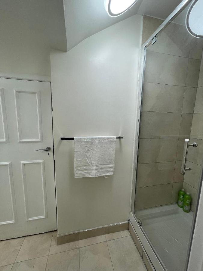 Gated Stunning Period Studio In Vibrant בריסטול מראה חיצוני תמונה